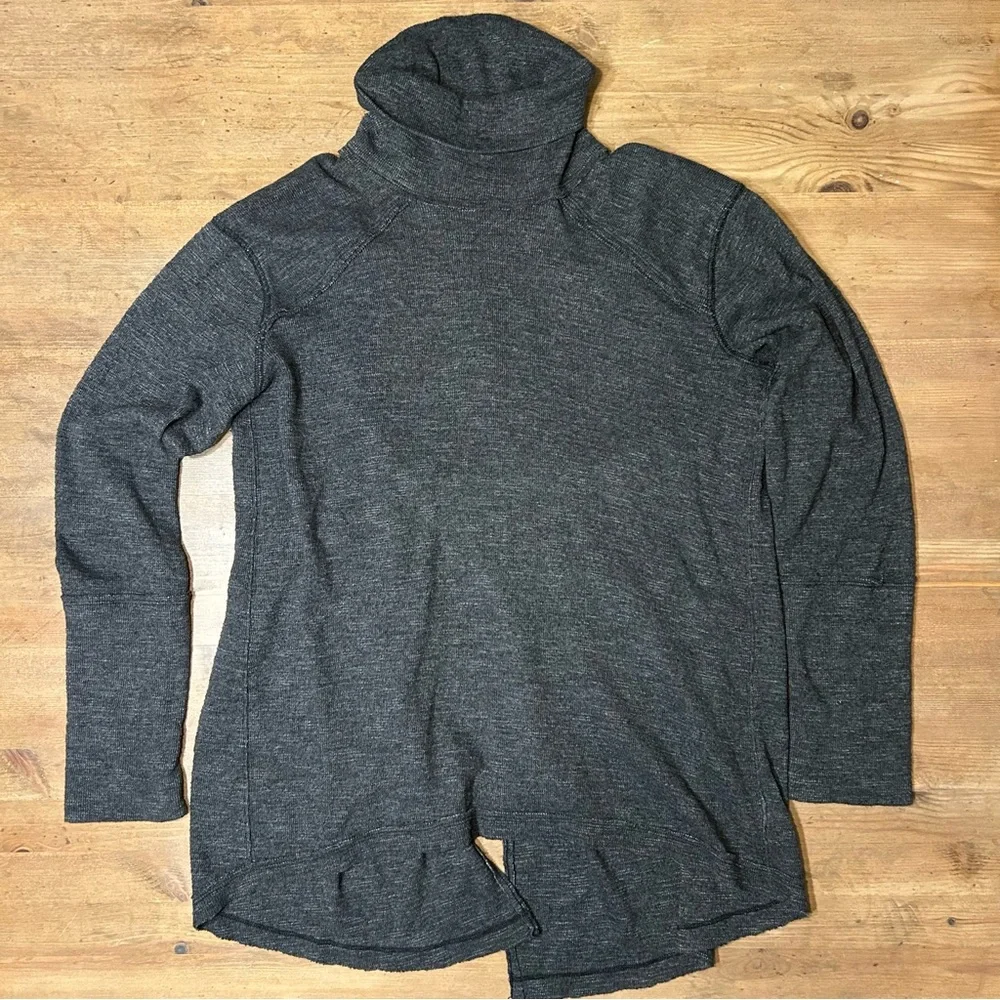 Free People Split Back Turtleneck black charcoal size M